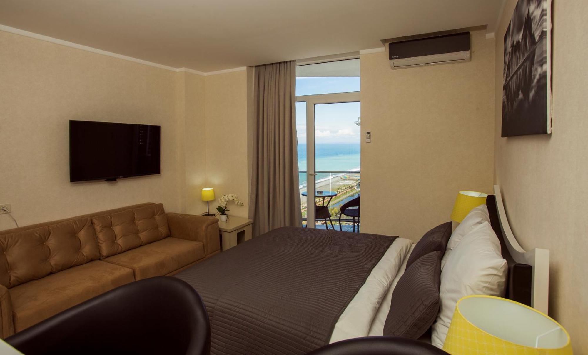 Aparthotel Holiday Lux באטומי מראה חיצוני תמונה