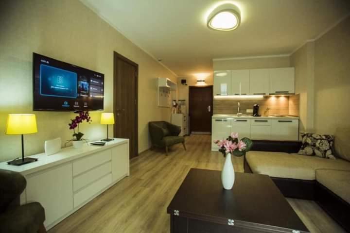 Aparthotel Holiday Lux באטומי מראה חיצוני תמונה