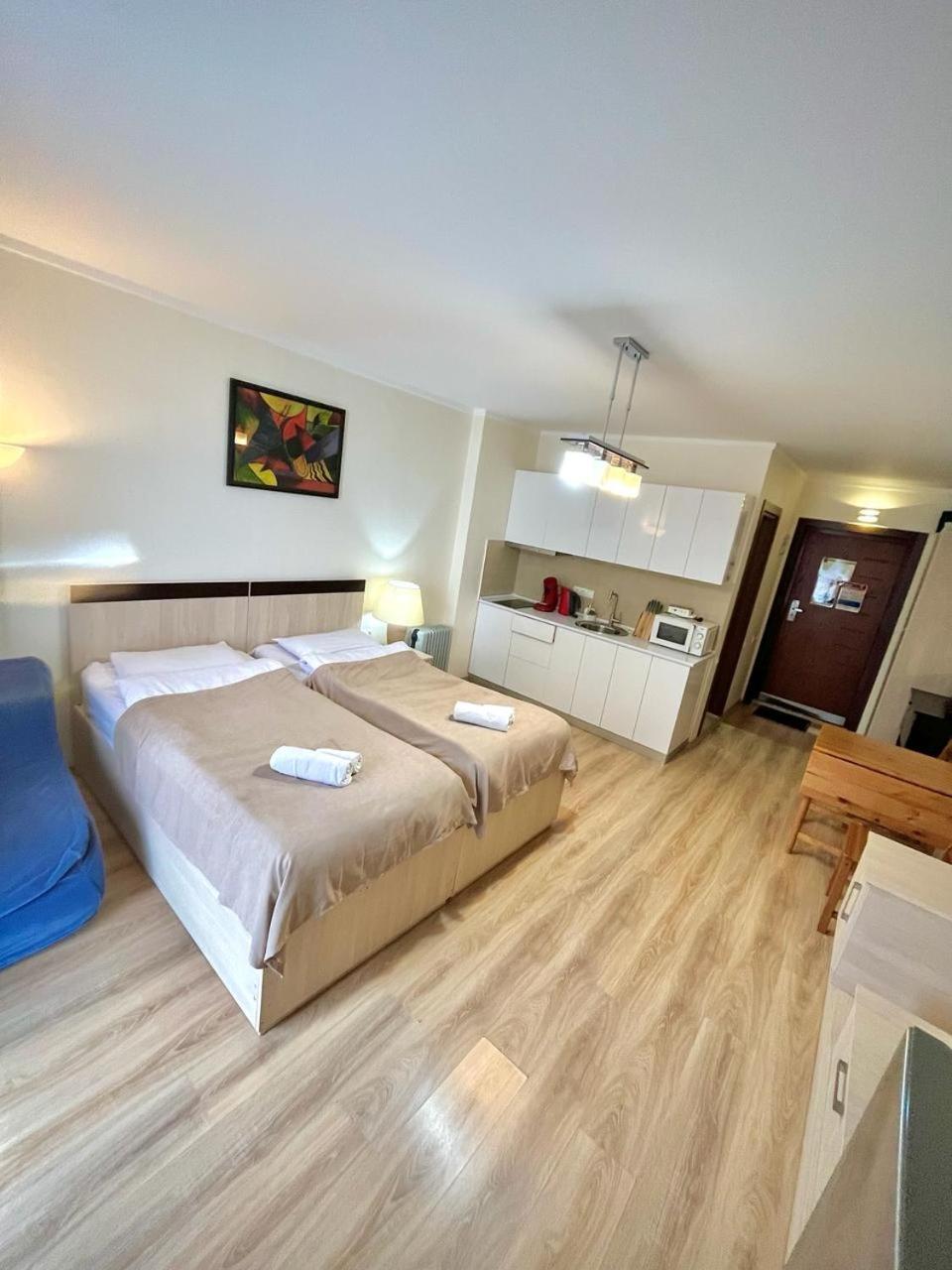 Aparthotel Holiday Lux באטומי מראה חיצוני תמונה