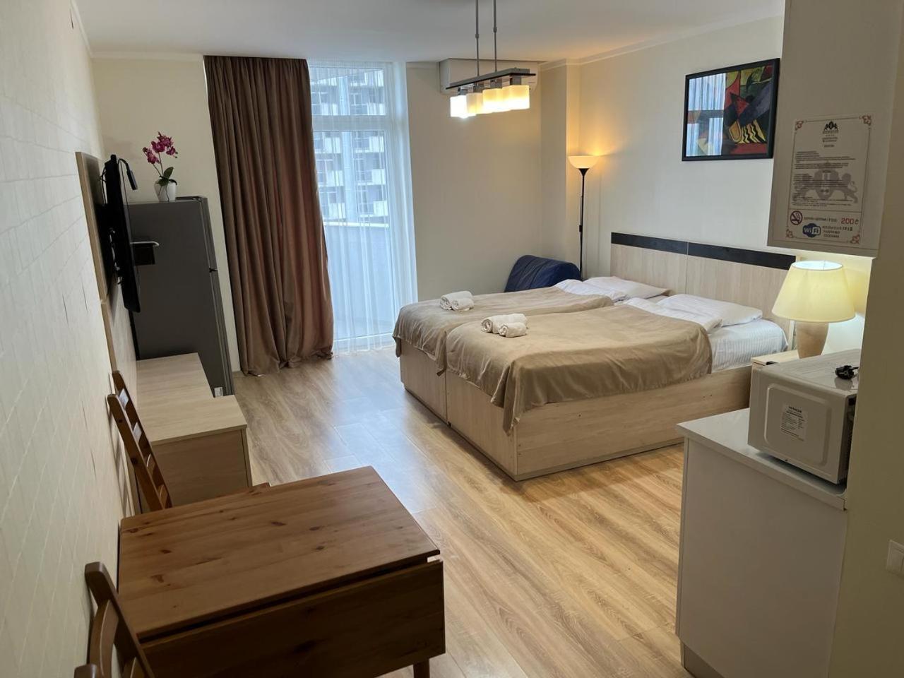 Aparthotel Holiday Lux באטומי מראה חיצוני תמונה